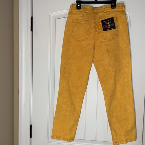 Celebrity Pink-Hi Rise Curvy Slim Straight Color Jeans - Picture 4 of 7